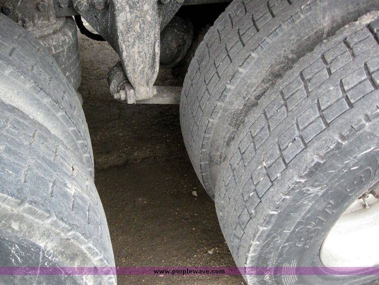 image for item 6783 2006 Western Star semi truck