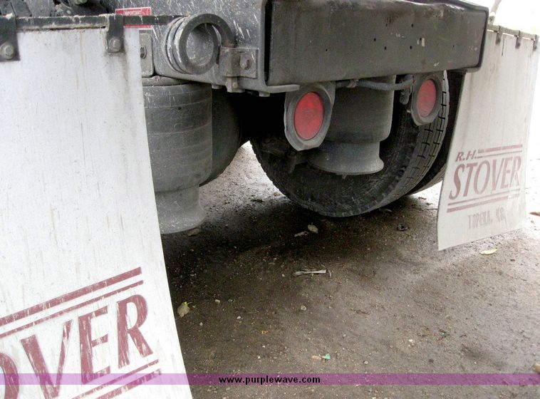 image for item 6783 2006 Western Star semi truck