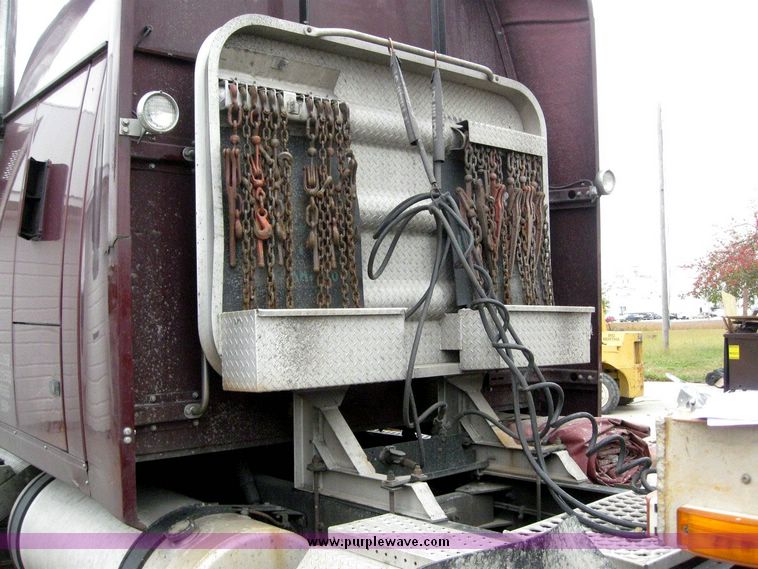 image for item 6783 2006 Western Star semi truck