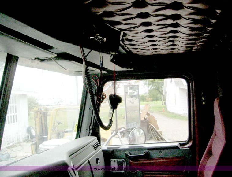 image for item 6783 2006 Western Star semi truck