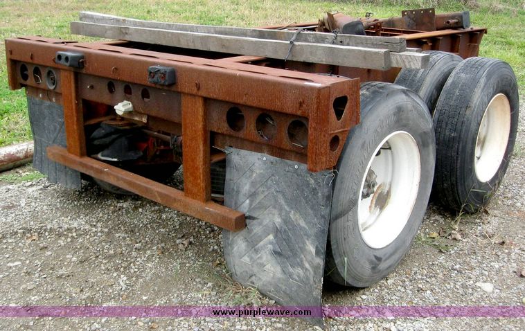 image for item 6794 Tandem axle trailer