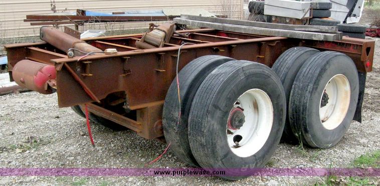 image for item 6794 Tandem axle trailer