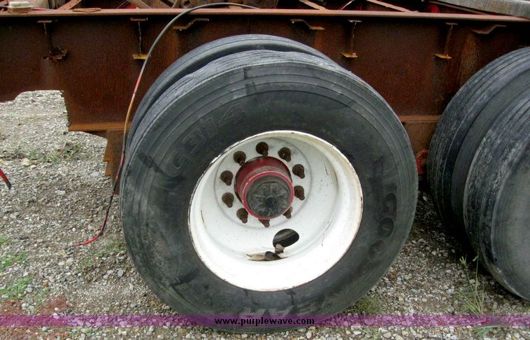 image for item 6794 Tandem axle trailer