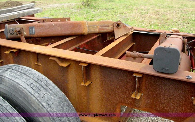 image for item 6794 Tandem axle trailer