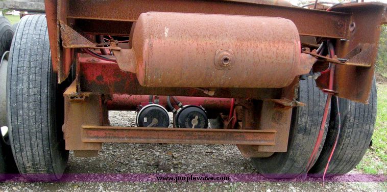 image for item 6794 Tandem axle trailer