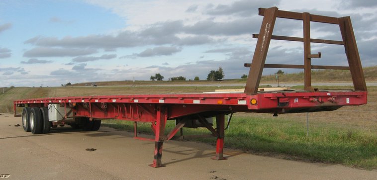 image for item 8014 1989 Fontaine 53' flatbed semi trailer
