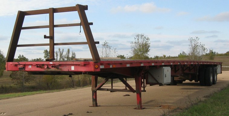 image for item 8014 1989 Fontaine 53' flatbed semi trailer
