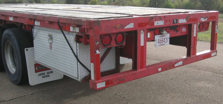 image for item 8014 1989 Fontaine 53' flatbed semi trailer