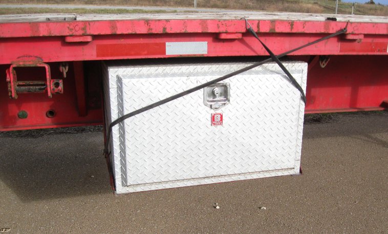 image for item 8014 1989 Fontaine 53' flatbed semi trailer