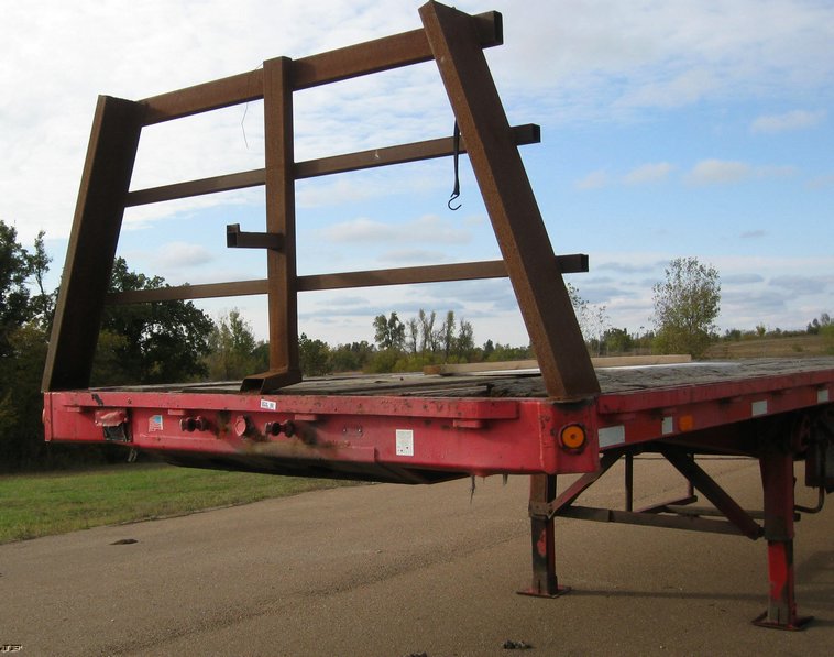 image for item 8014 1989 Fontaine 53' flatbed semi trailer