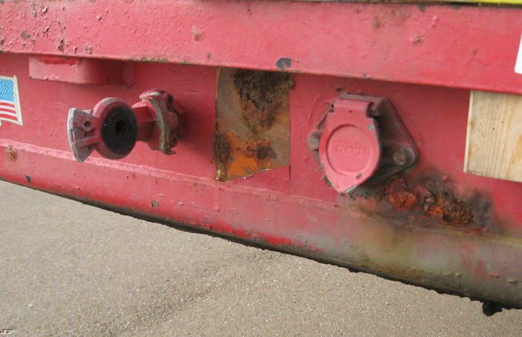 image for item 8014 1989 Fontaine 53' flatbed semi trailer