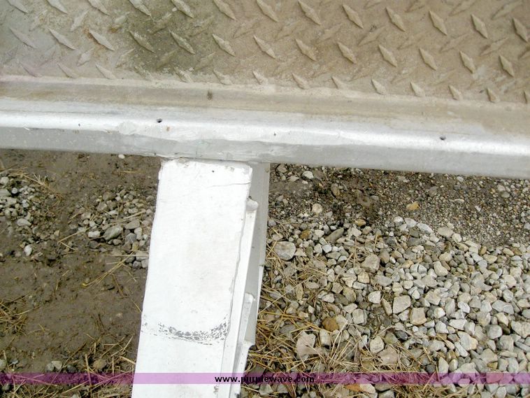 image for item 8624 Merritt semi headache rack