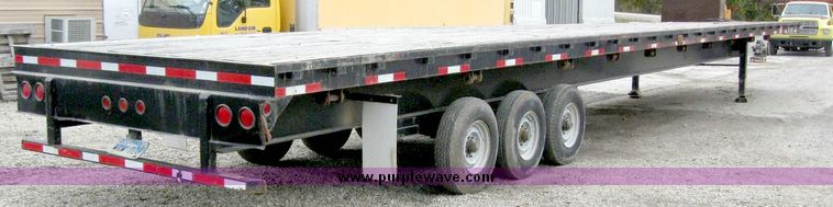 image for item 8626 2003 Neville Built flatbed semi trailer