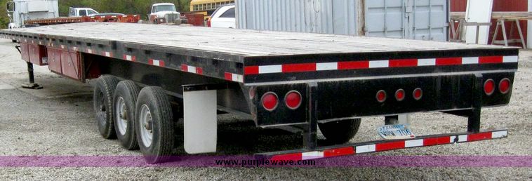 image for item 8626 2003 Neville Built flatbed semi trailer