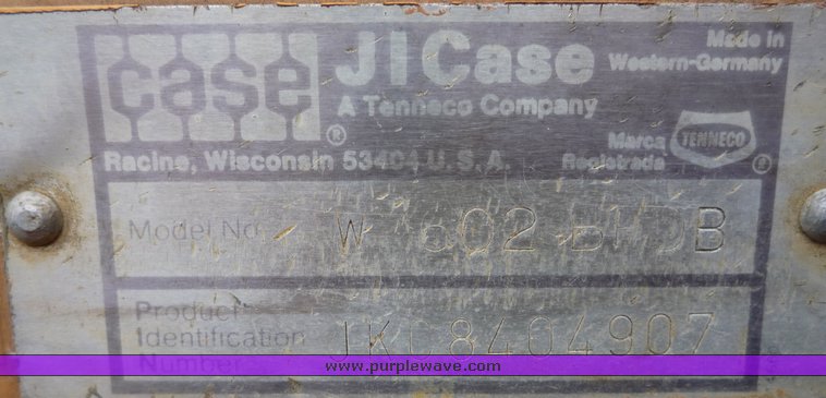 image for item 2073 Case 602B vibratory compactor roller