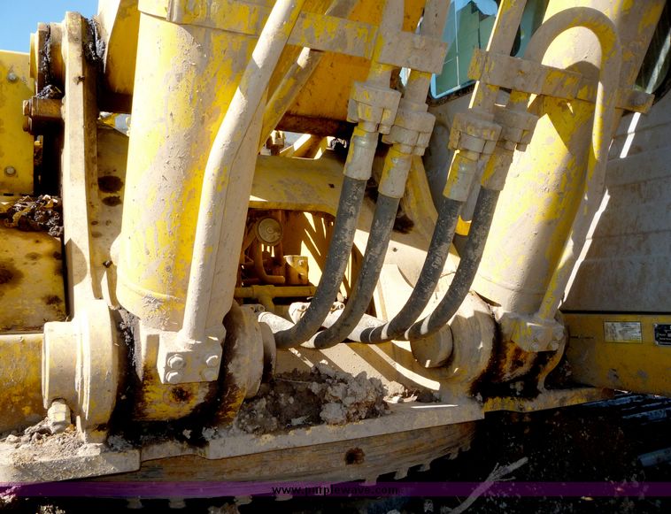 image for item 2095 2002 Kobelco SK480LC excavator