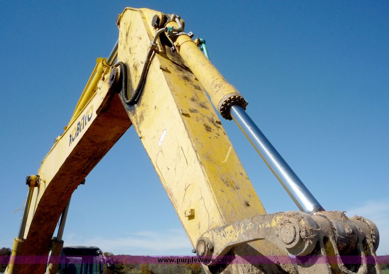 image for item 2095 2002 Kobelco SK480LC excavator