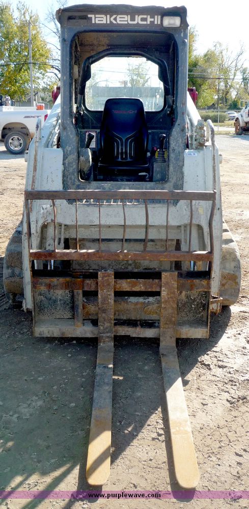 image for item 2096 2006 Takeuchi TL140 skid steer