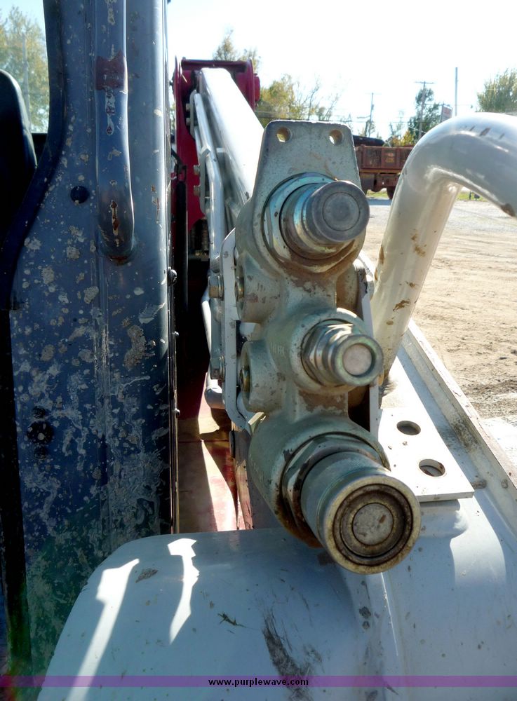 image for item 2096 2006 Takeuchi TL140 skid steer