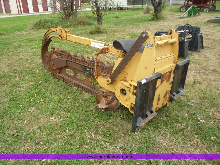 image for item 2101 Vermeer V1650 trencher skid steer attachment