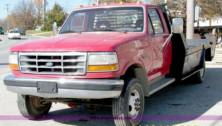 image for item 2105 1995 Ford F350 dually pickup