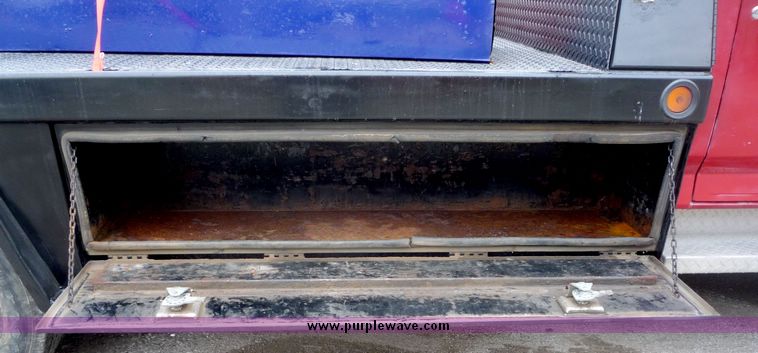 image for item 2105 1995 Ford F350 dually pickup