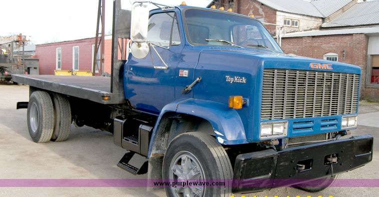 image for item 2106 1989 GMC Top Kick flatbed truck
