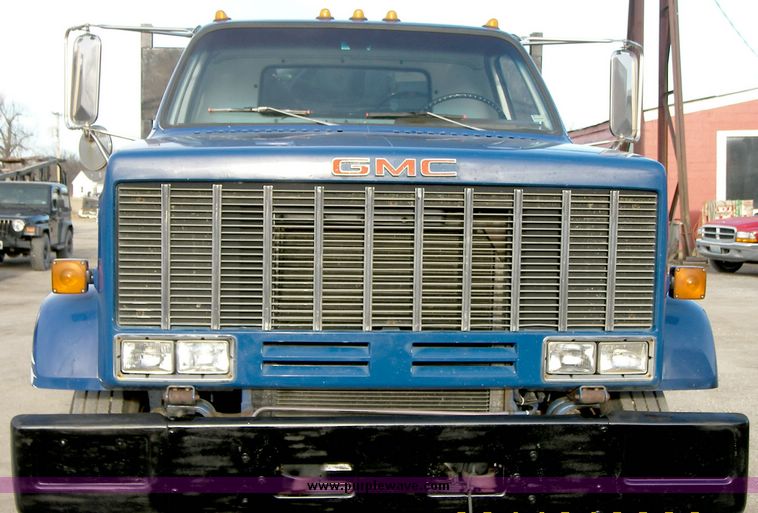 image for item 2106 1989 GMC Top Kick flatbed truck