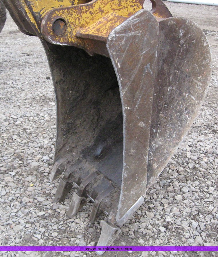 image for item 3910 1998 John Deere 410E loader backhoe