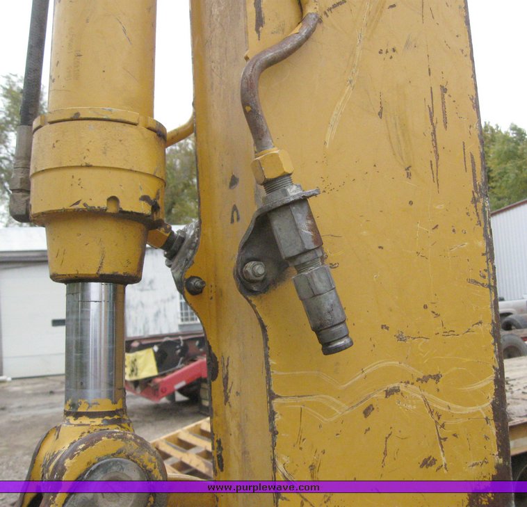 image for item 3910 1998 John Deere 410E loader backhoe