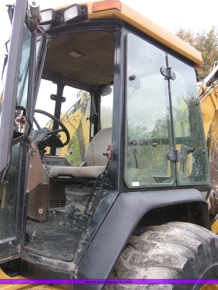 image for item 3910 1998 John Deere 410E loader backhoe