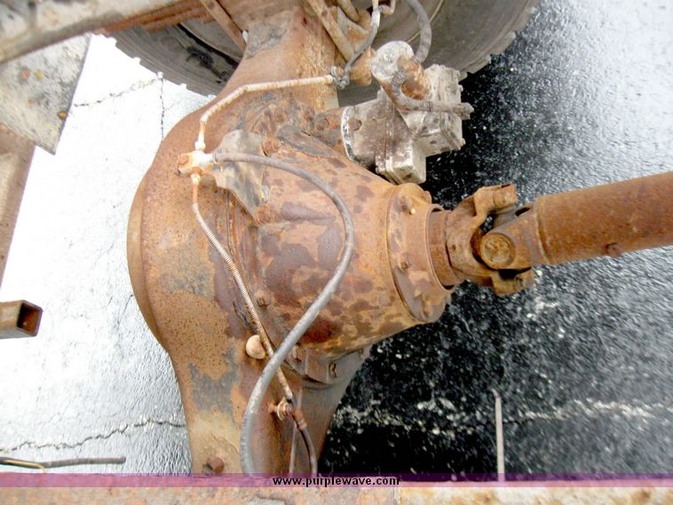 image for item 3966 1996 GMC Kodiak C7H042 Topkick truck with dump-bed