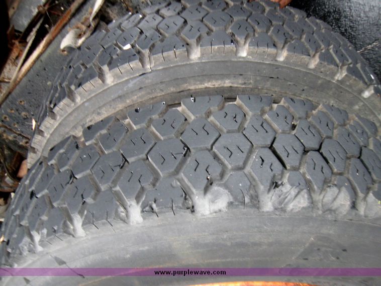 image for item 3966 1996 GMC Kodiak C7H042 Topkick truck with dump-bed