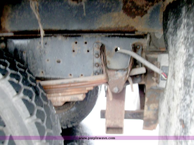 image for item 3966 1996 GMC Kodiak C7H042 Topkick truck with dump-bed