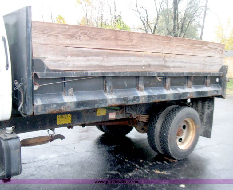 image for item 3966 1996 GMC Kodiak C7H042 Topkick truck with dump-bed