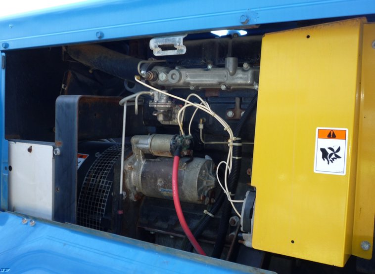 image for item 4092 Miller Big Blue 402D CC DC welding generator