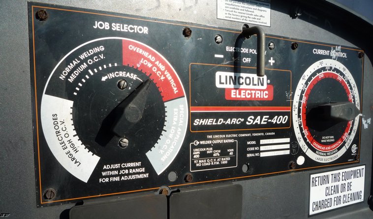 image for item 4094 Lincoln Electric K1278-5 Shield Arc SA-400 DC arc welder