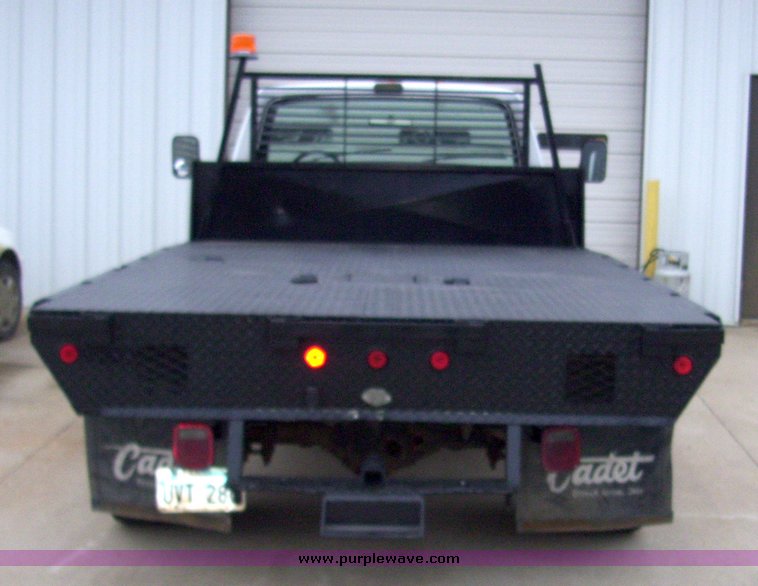 image for item 4154 1990 Ford F450 Super Duty truck