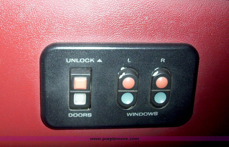 image for item 4154 1990 Ford F450 Super Duty truck