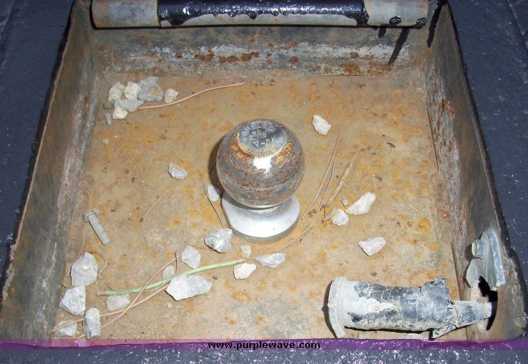 image for item 4154 1990 Ford F450 Super Duty truck