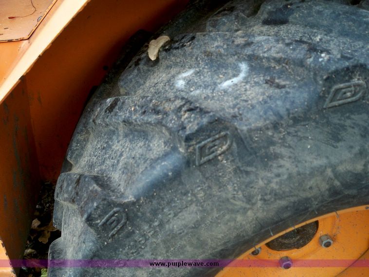 image for item 4186 2002 Allmond TLB-220 loader tractor backhoe