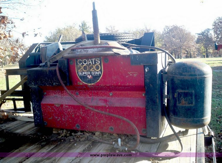 Coats center post tire machine in Fredonia, KS | Item 4318 sold ...
