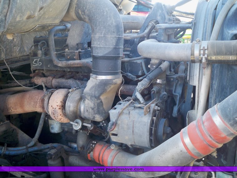 image for item 4321 1995 Volvo Aero WCA dump truck