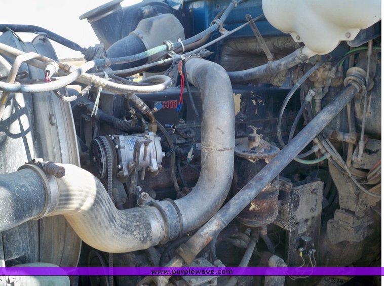 image for item 4321 1995 Volvo Aero WCA dump truck