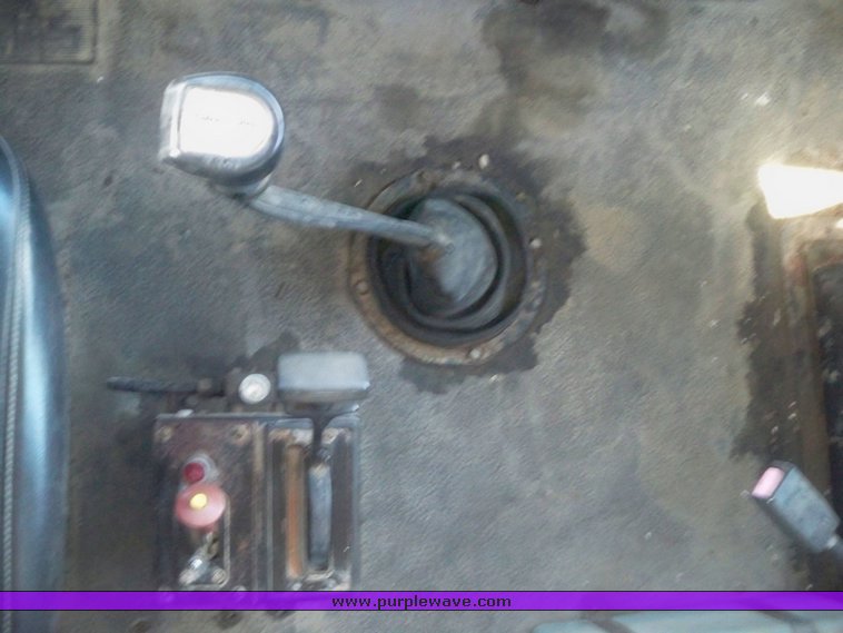 image for item 4321 1995 Volvo Aero WCA dump truck