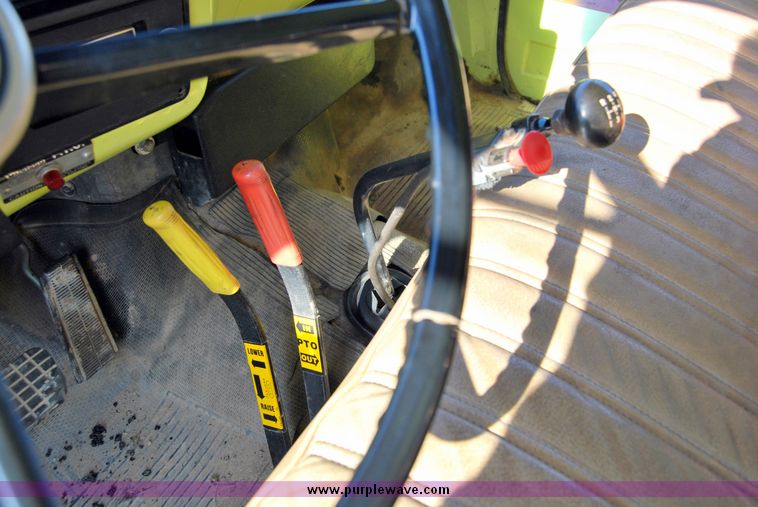 image for item 6017 1986 GMC C7000 dump truck