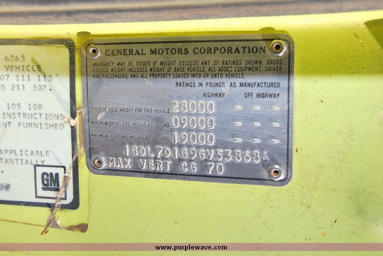 image for item 6017 1986 GMC C7000 dump truck