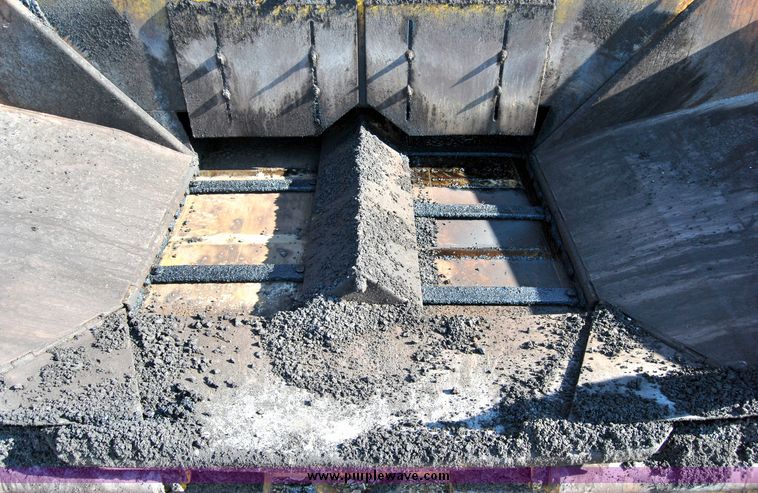 image for item 6020 1977 Blaw-Knox PF-22 wheel mounted asphalt paver