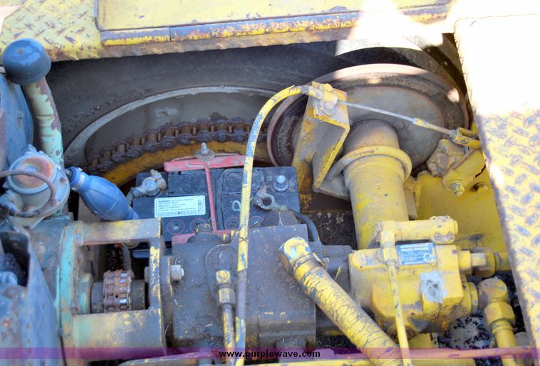 image for item 6020 1977 Blaw-Knox PF-22 wheel mounted asphalt paver