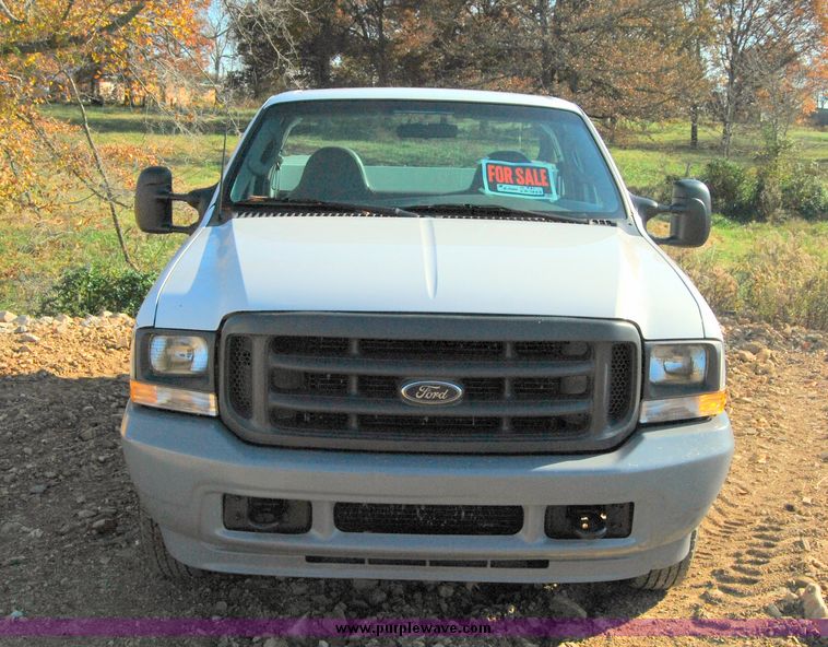 image for item 6026 2003 Ford F250 Super Duty pickup